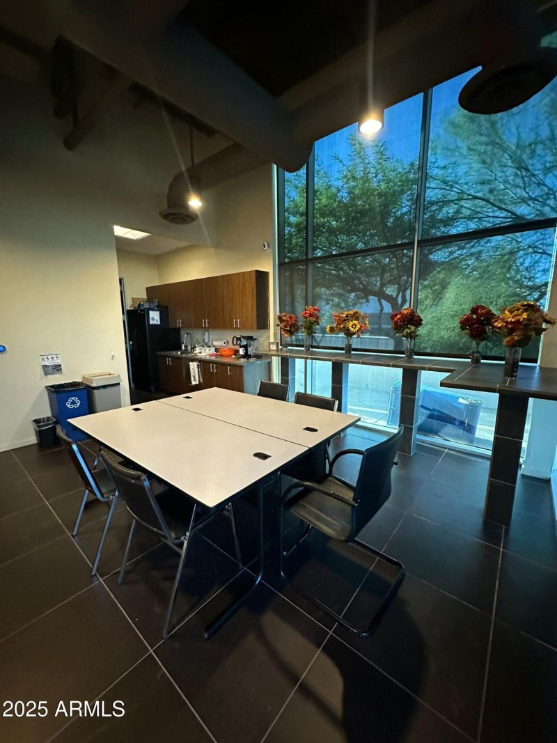 Kitchen/Eating Area