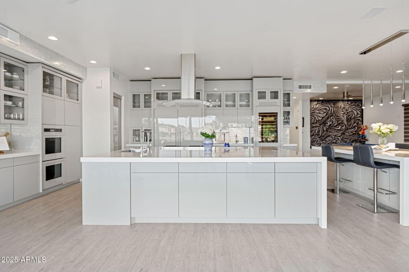 Chef's kitchen