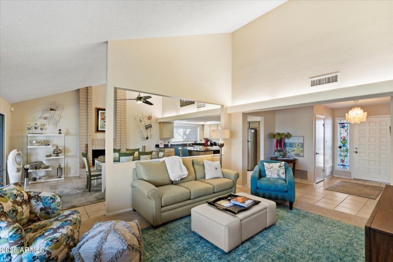 Family Room_1