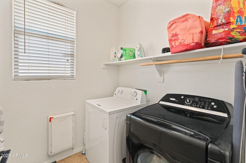 17056 W Bristol Ln-3