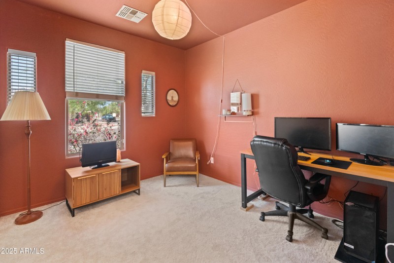 17056 W Bristol Ln-6