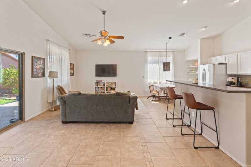 17056 W Bristol Ln-21