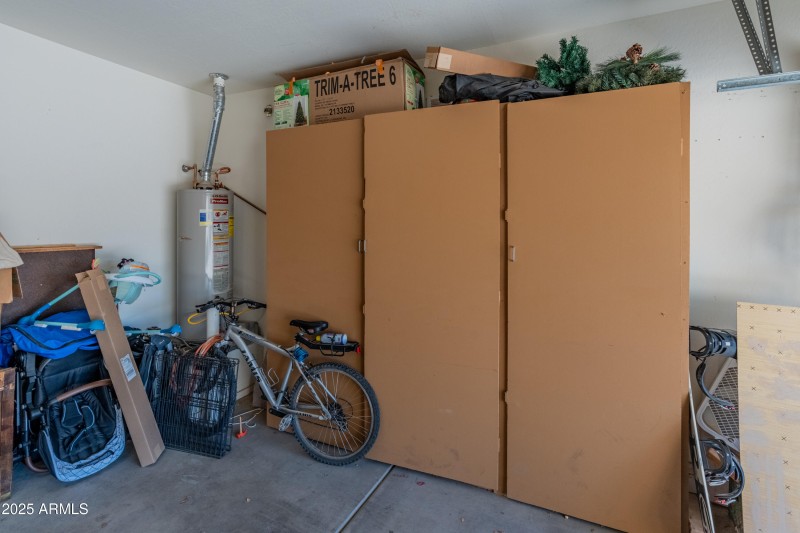 17056 W Bristol Ln-38