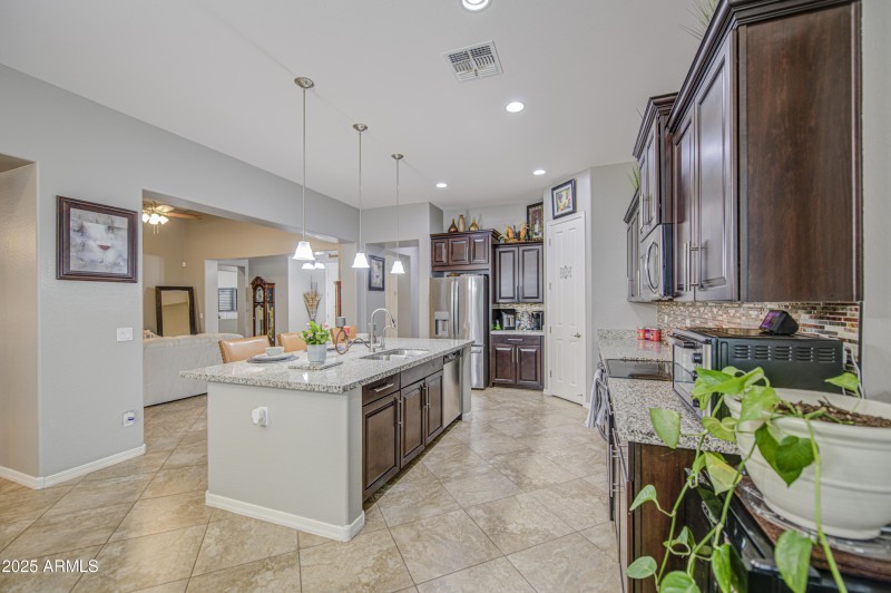 Kitchen 8