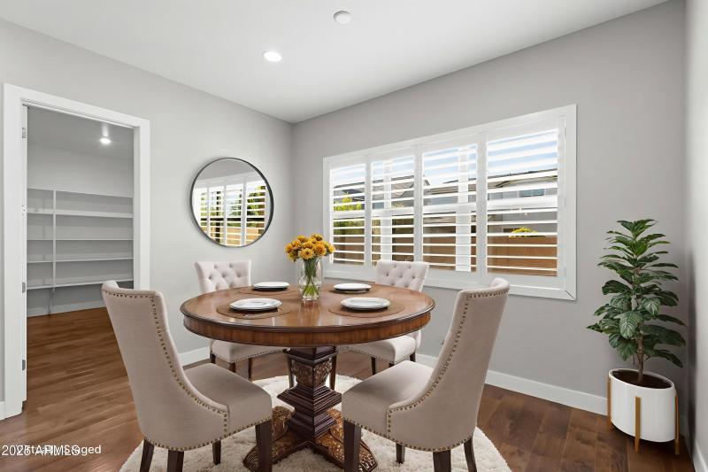 28-web-or-mls-IMG_2790 - Dining Room - S