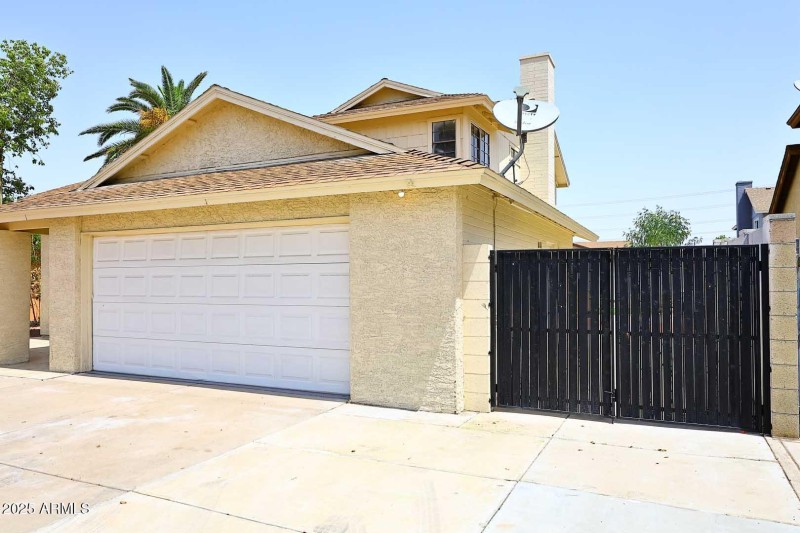 RV Gate