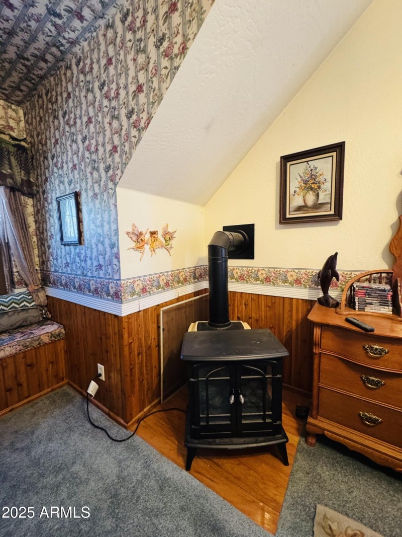 Upstairs En suite