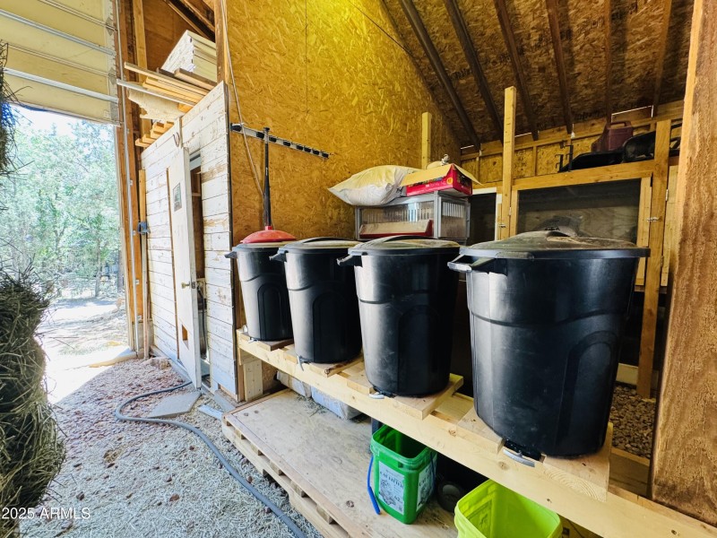 Feed barrels