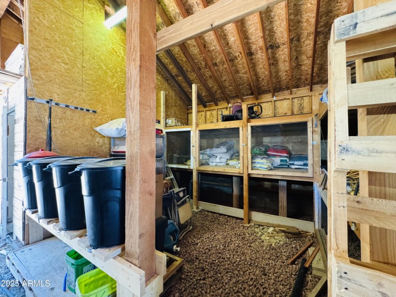 Feed storage