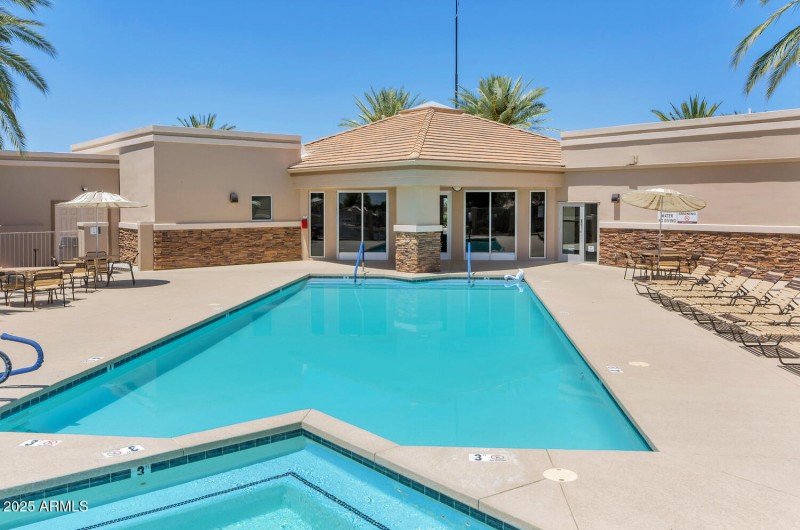 Community Pool & Spa