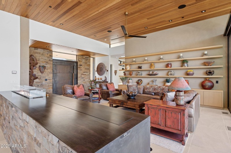 8-web-or-mls-24-jefferson-ct