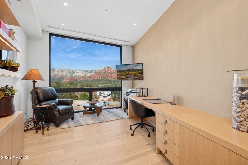 31-web-or-mls-24-jefferson-ct