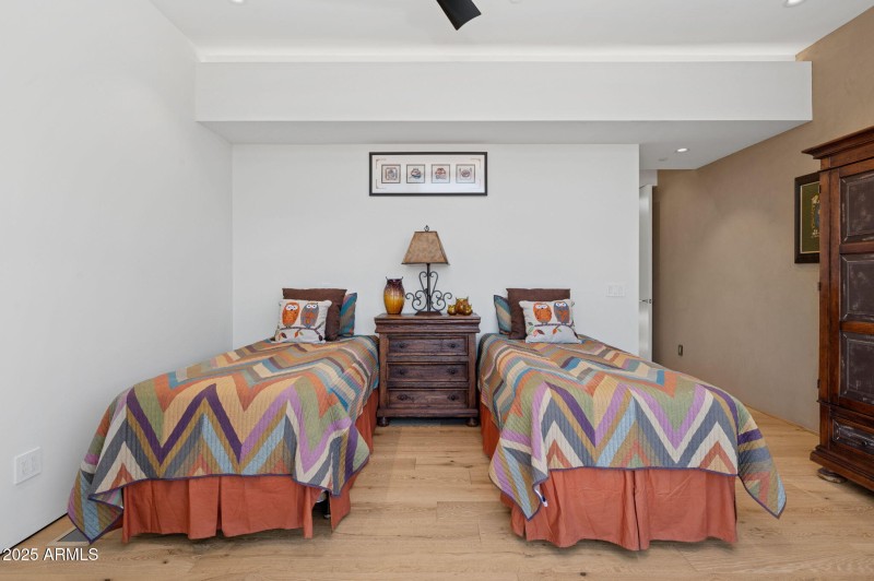 38-web-or-mls-24-jefferson-ct