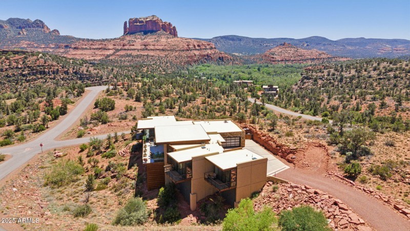 80-web-or-mls-24-jefferson-ct