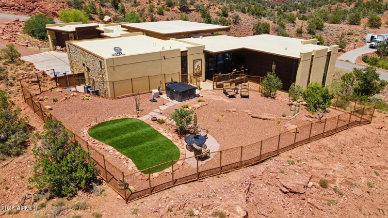 84-web-or-mls-24-jefferson-ct