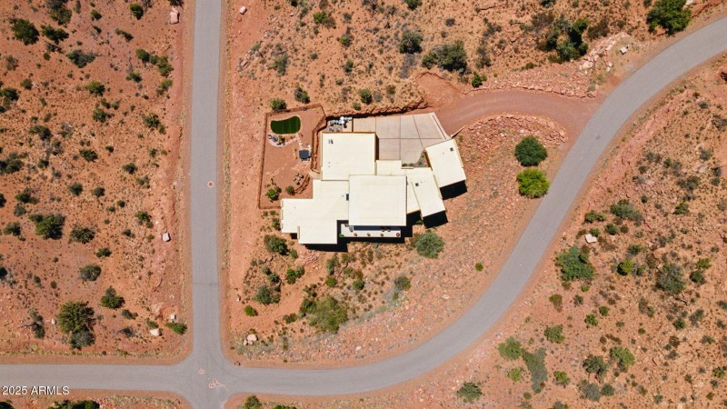 86-web-or-mls-24-jefferson-ct