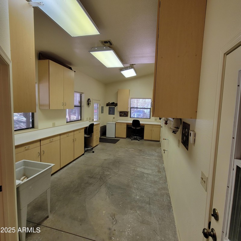 Workshop/Crafting room