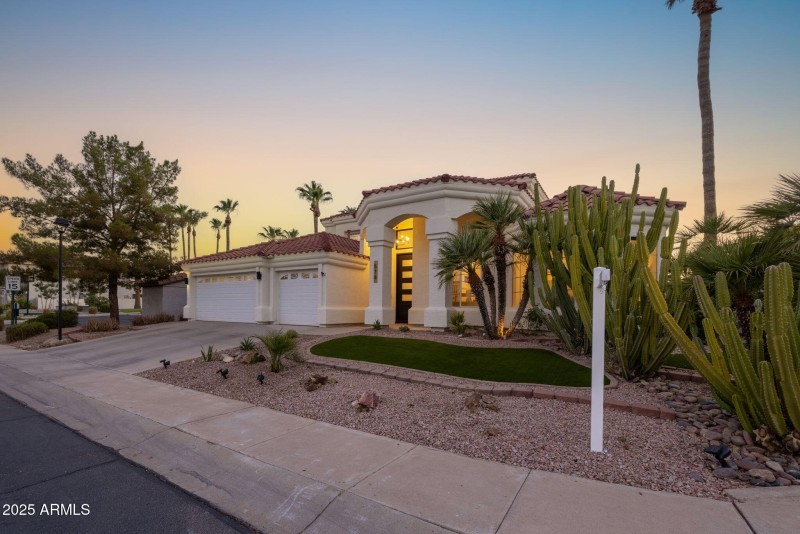 59-web-or-mls-578-n-acacia-dr