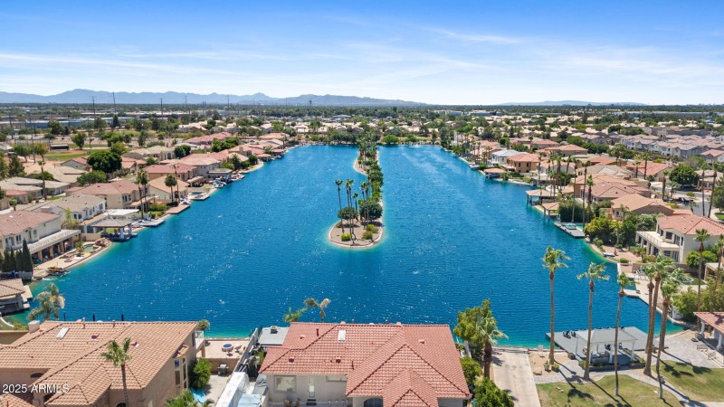 71-web-or-mls-578-n-acacia-dr