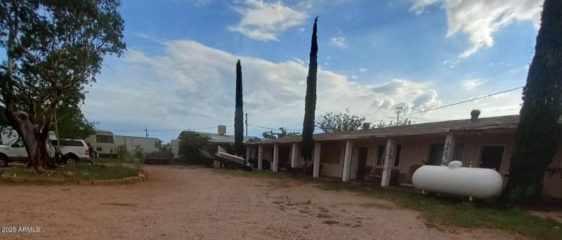 Hwy 80 motel propane gas tank