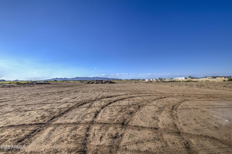 Lot 2