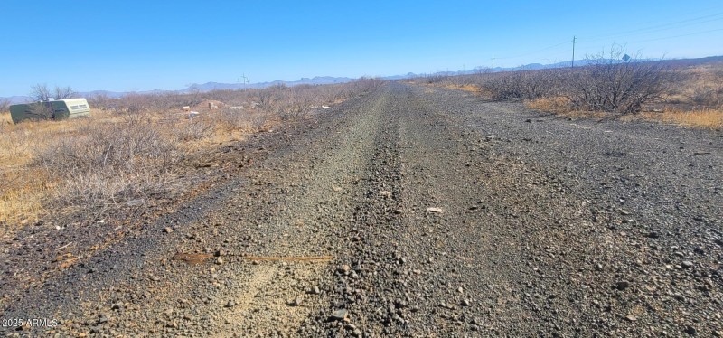 Hwy 80 old train road at the South side