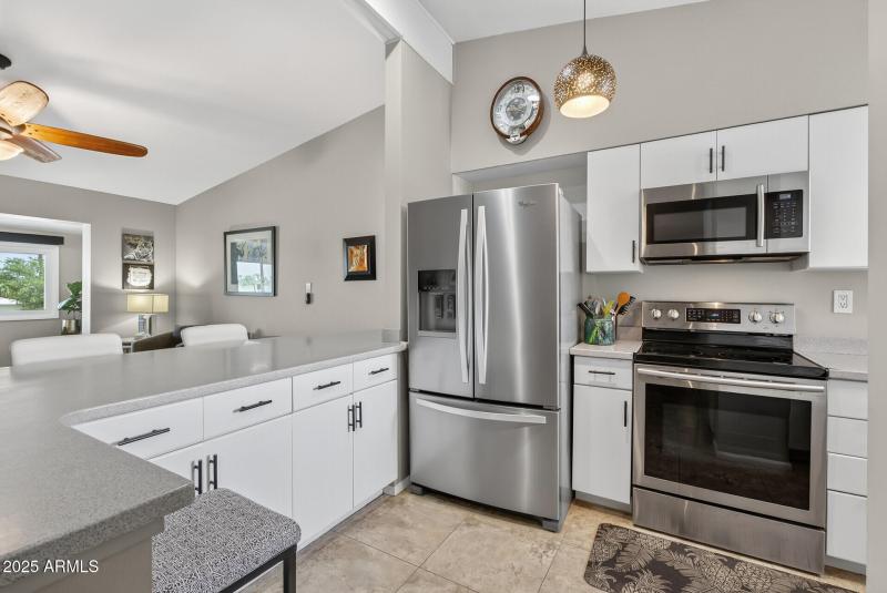 14_10851_N_Fairway14_mls