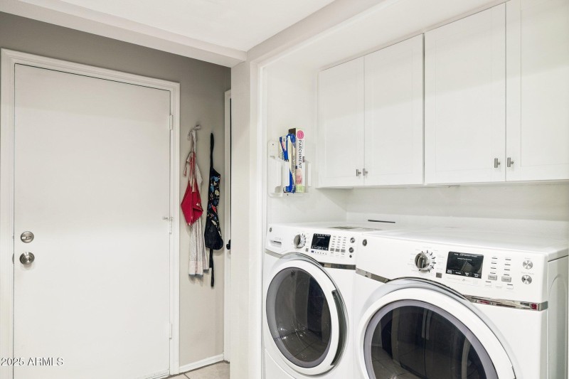 Full Size Laundry