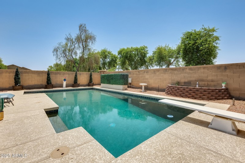 Diving Pool