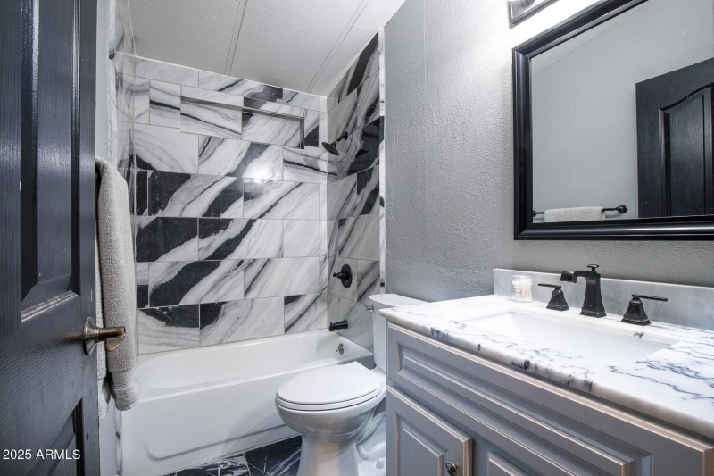 10951 N 91st Ave Space 184-16