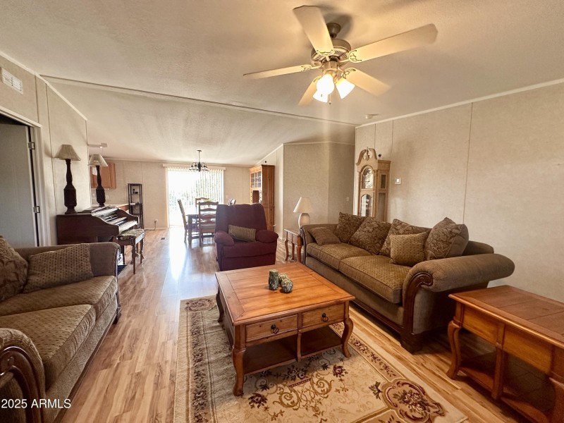 FURNISHED LIVING ROOM