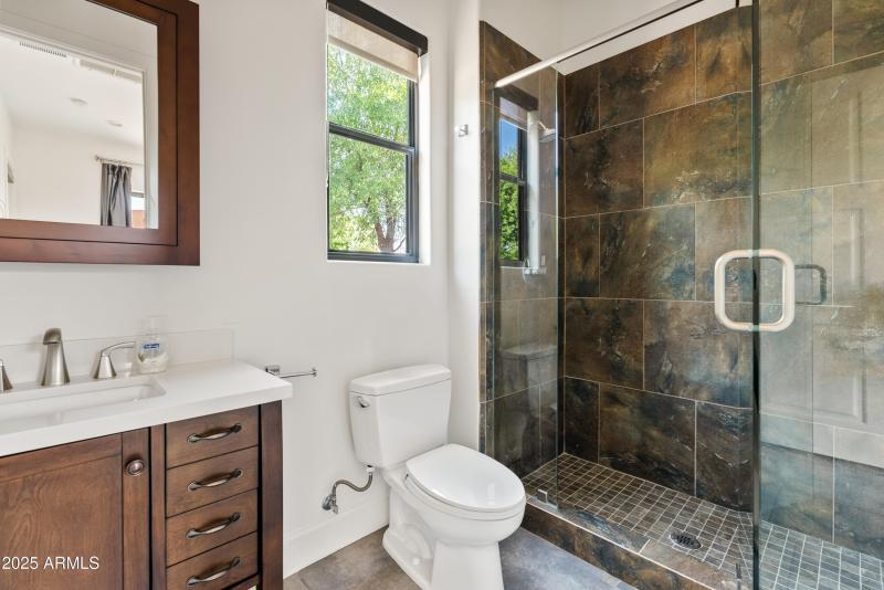 Casita full bathroom