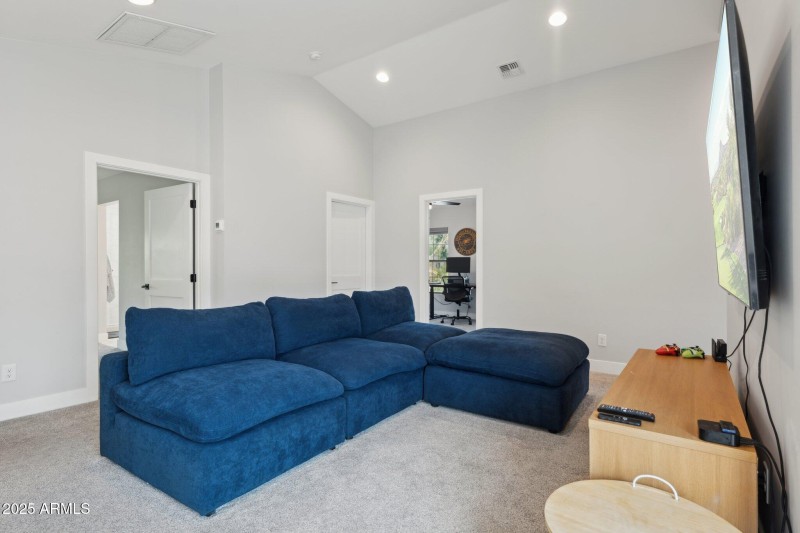 16-web-or-mls-2604-n-27th-st-1