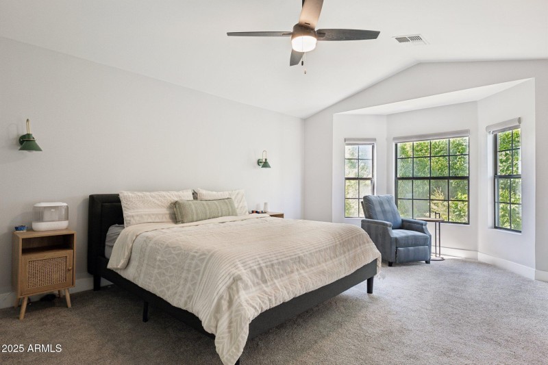 17-web-or-mls-2604-n-27th-st-1