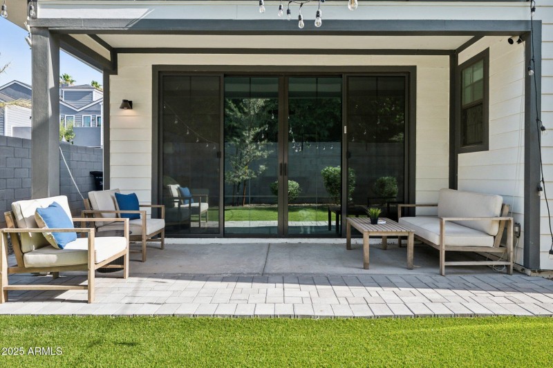 37-web-or-mls-2604-n-27th-st-1