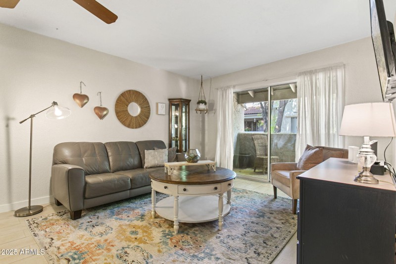 3-web-or-mls-4444-e-paradise-village-pkw