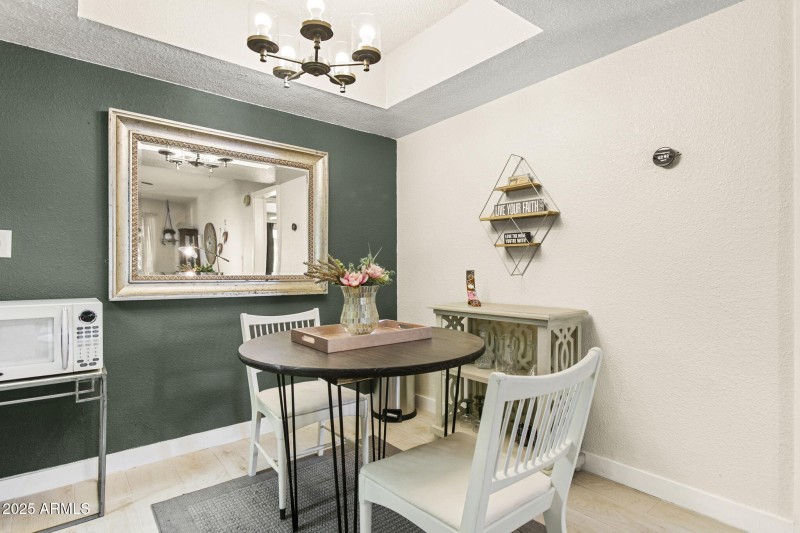 8-web-or-mls-4444-e-paradise-village-pkw