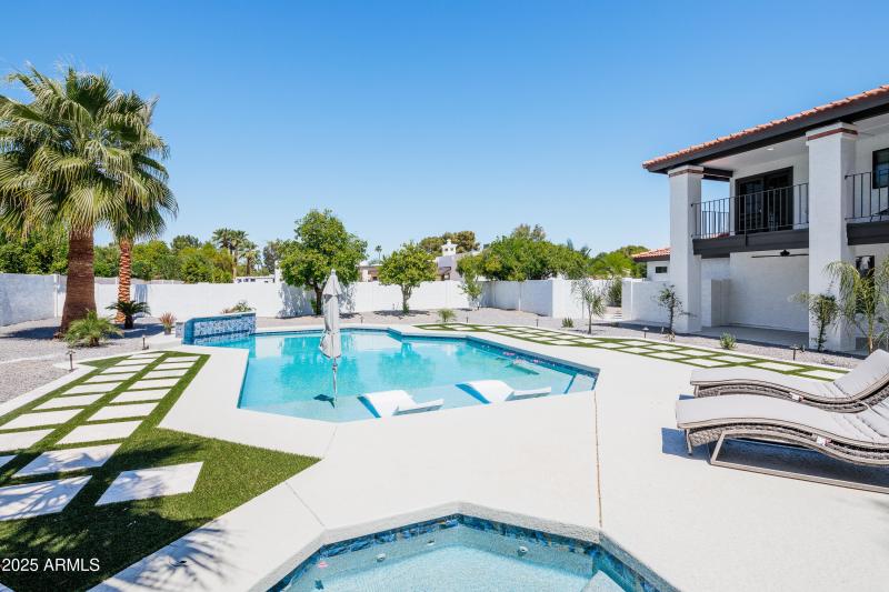 LAKOTKO_11002N52ndSt_WEB-2