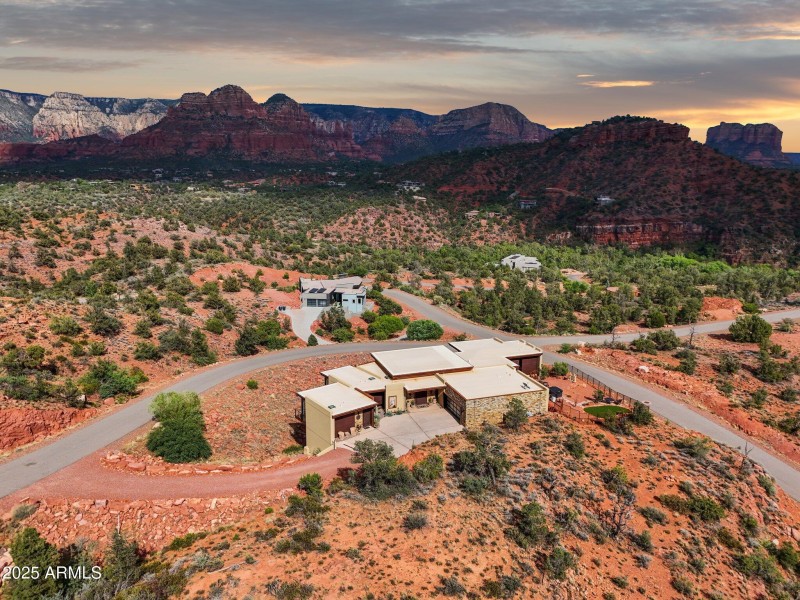 99-web-or-mls-24-jefferson-ct