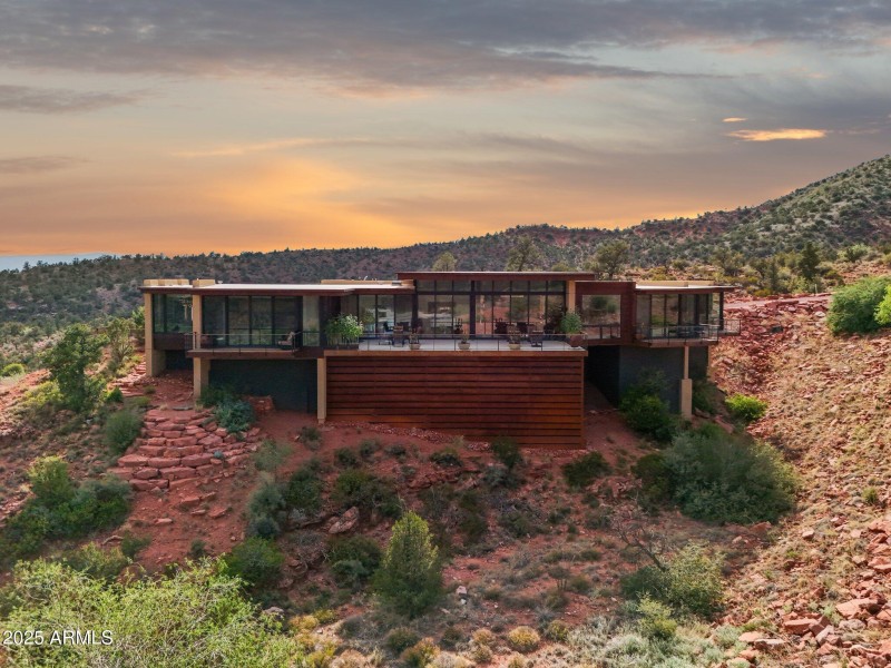 115-web-or-mls-24-jefferson-ct