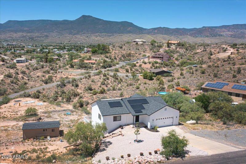 Palisades Aerial Front