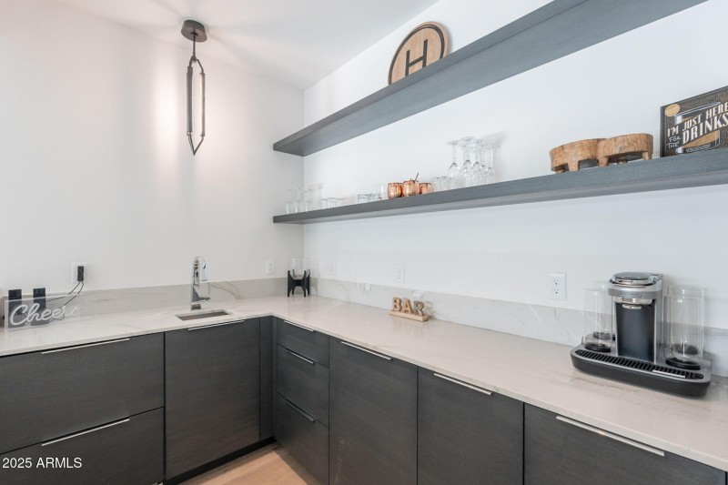 021_Wet Bar