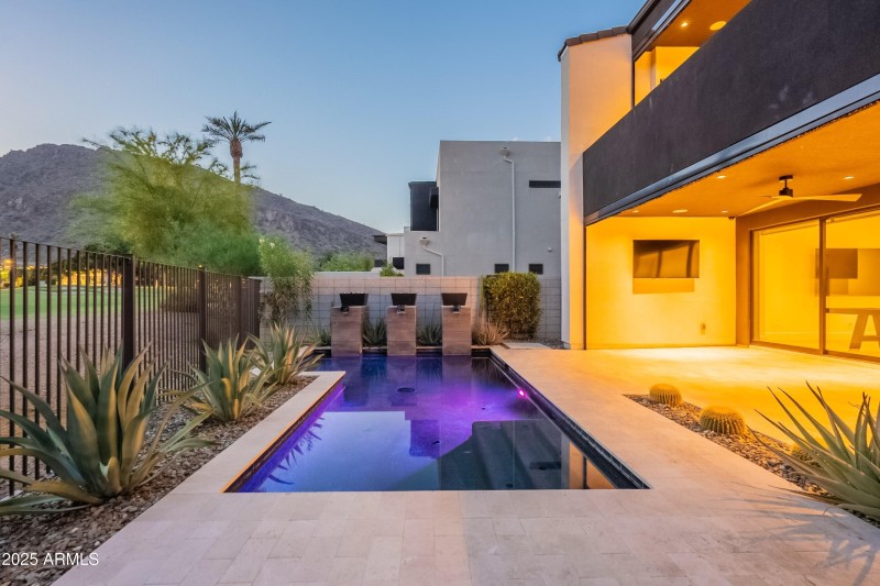 040_Pool