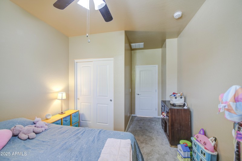 Bedroom 2-pic 2