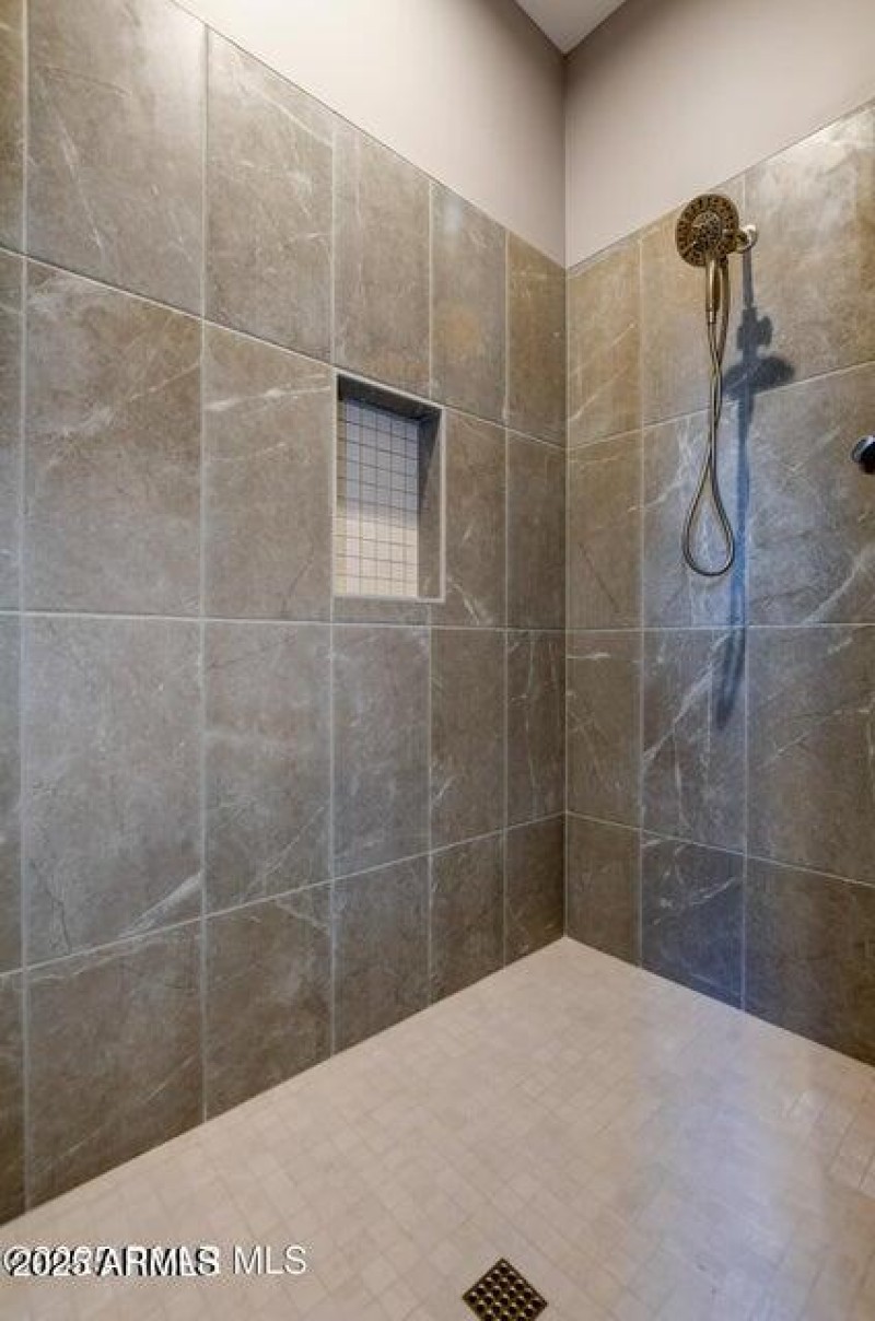 Primary shower