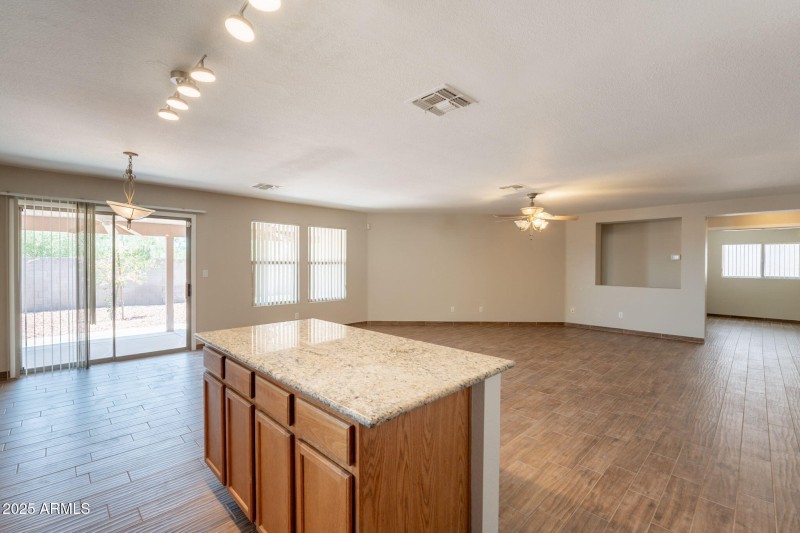 12-web-or-mls-Racine-12