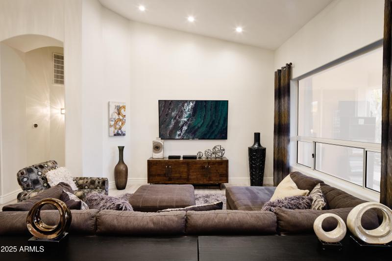 PropertyImageCo_17237N52ndSt_WEB_32