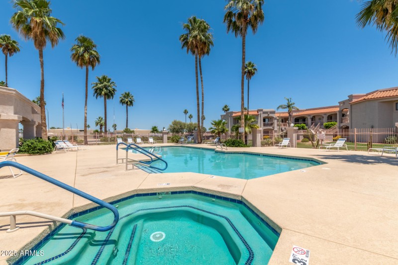 9151 Greenway - 28 - Spa and Pool