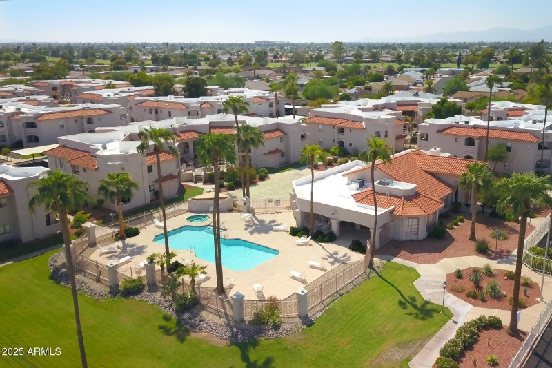 9151 Greenway - 32 - Pool Drone