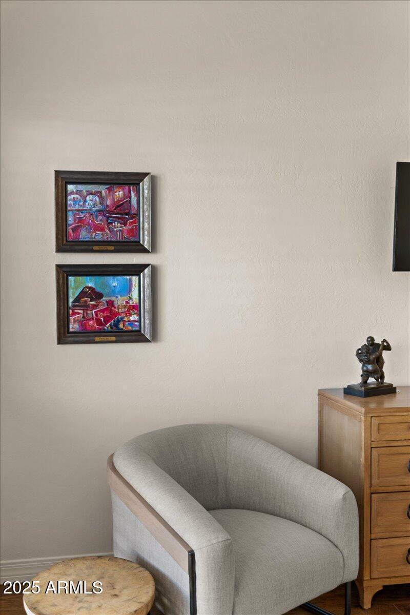 Primary Suite Sitting Area